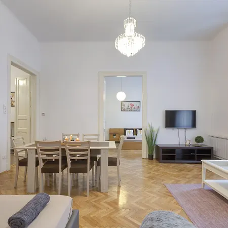 Appartement Real Lovag *