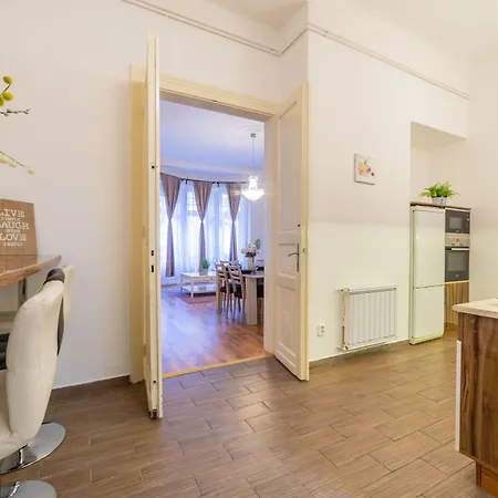 Real Lovag Budapeşte