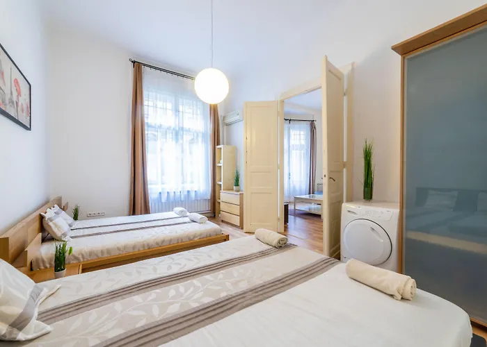 Real Lovag Apartament Budapesta
